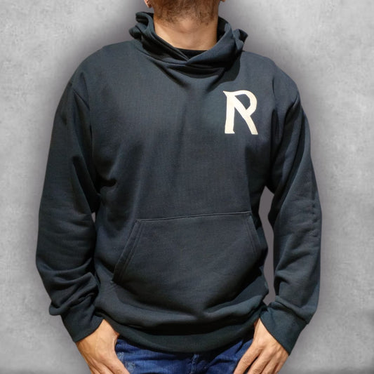 Un básico con carácter, el Buzo Represent Oversize Impacto Urbano fusiona estética moderna con esencia urbana, convirtiéndose en la prenda ideal para destacar con autenticidad en cualquier ocasión.