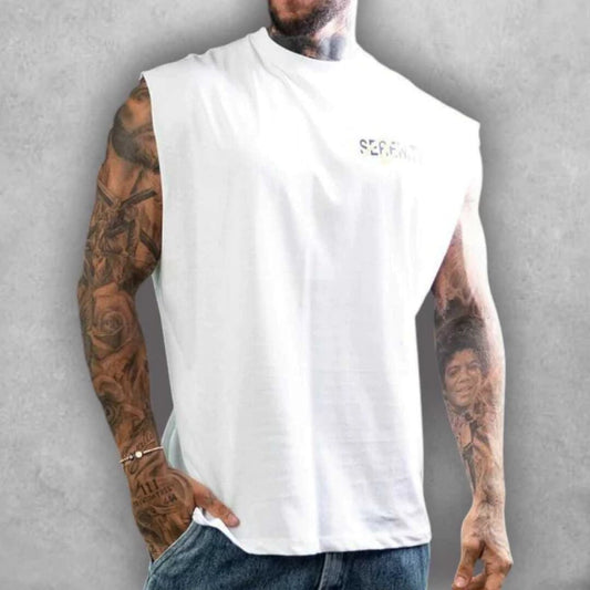 Perfecta para días casuales o combinaciones streetwear, esta camisilla expresa paz, estilo y conexión global en una sola prenda.