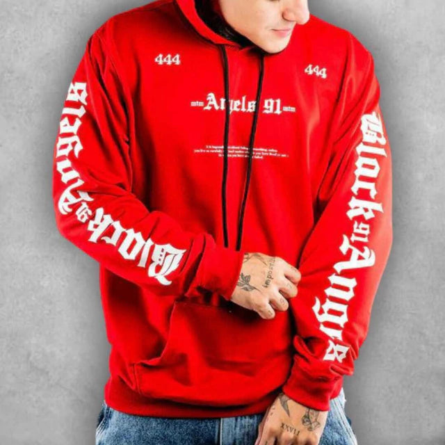 Lleva tu look a otro nivel con un diseño que transmite determinación y estilo. Su gramaje bajo lo hace cómodo para el día a día, sin sacrificar personalidad ni presencia visual.